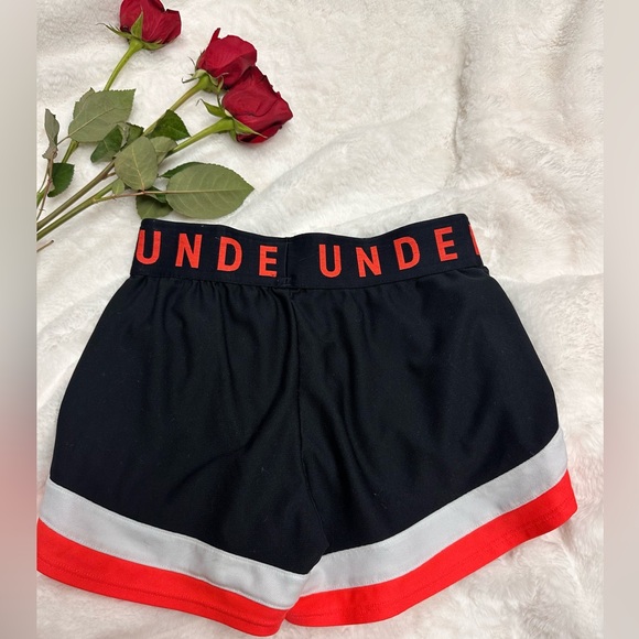Under Armour Athletic Shorts - Picture 2 of 3
